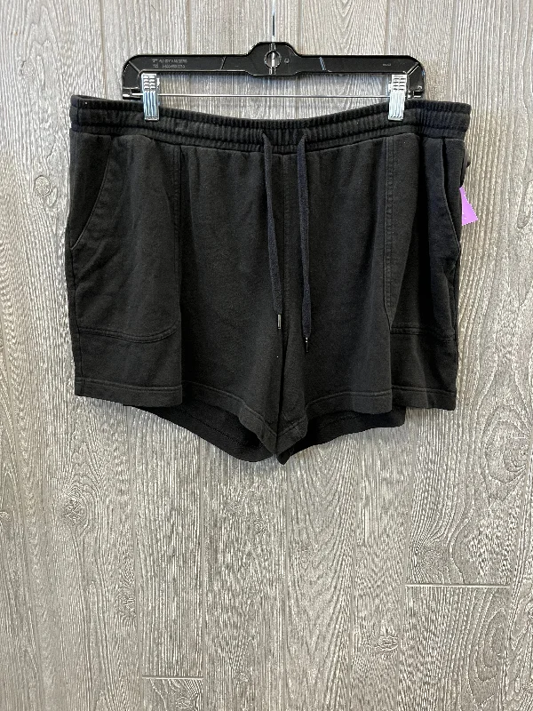 Shorts By Terra & Sky In Black, Size: 16