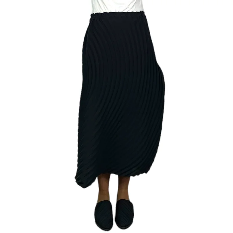 RESONANT PLEATS SKIRT